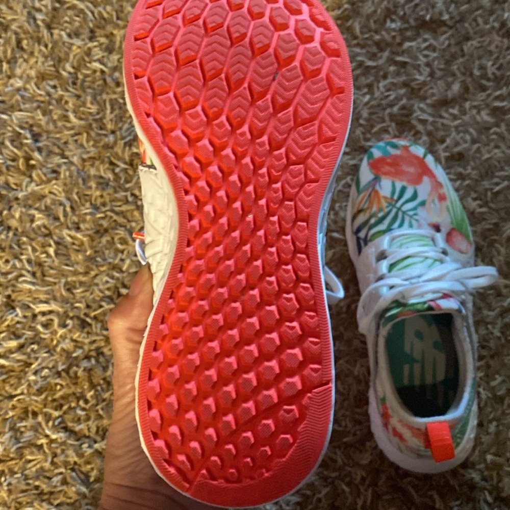 New Balance White and Green Sneakers Tropical Print - Picture 2 of 3